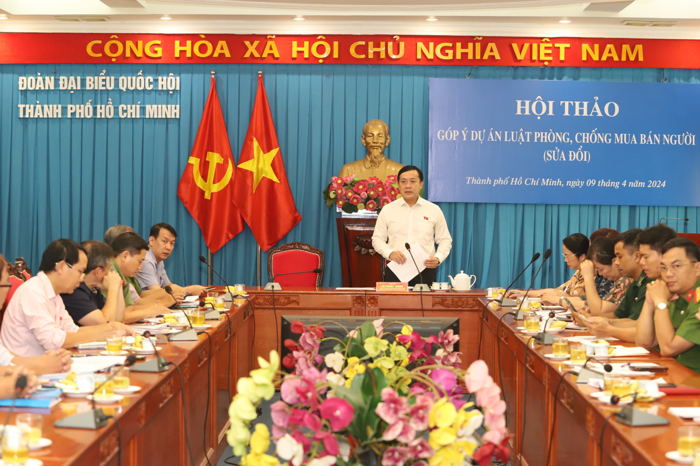 Quang cảnh buổi thảo luận góp ý cho dự thảo Luật Phòng, chống mua bán người (sửa đổi). Ảnh: Ngô Tùng