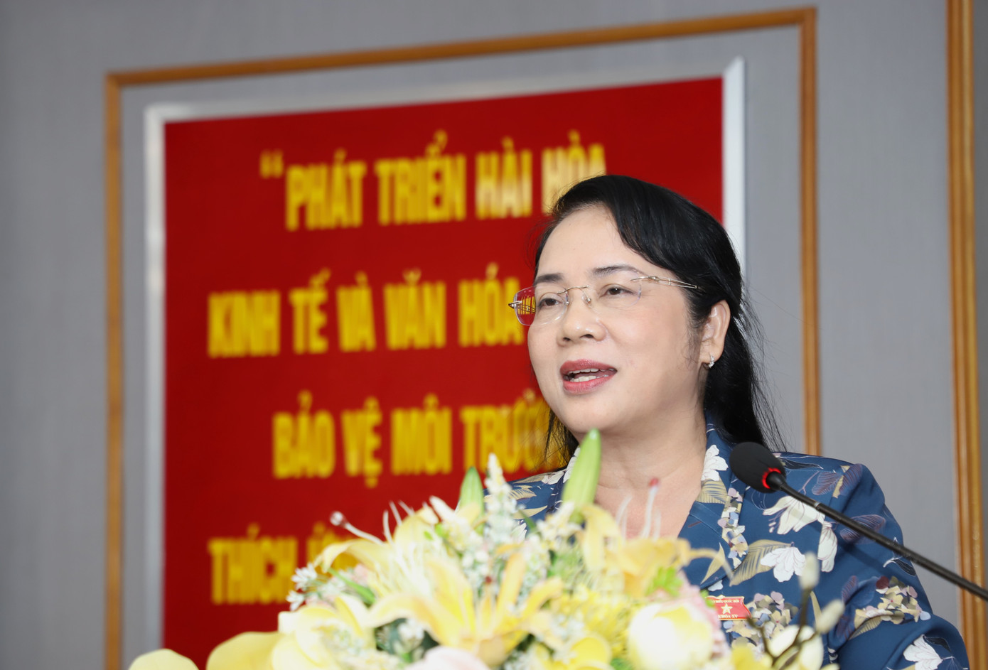 ĐBQH Trần Kim Yến thông tin đến cử tri.