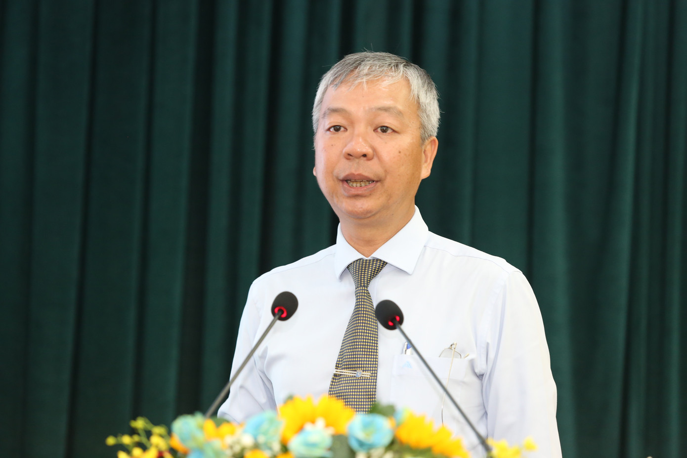 TS. Nguyễn Quốc Chính - Giám đốc Trung tâm Khảo thí và Đánh giá chất lượng đào tạo (Đại học quốc gia TPHCM), tham luận về hoạt động đổi mới giáo dục, hội nhập quốc tế tại đại học này. TS. Nguyễn Quốc Chính - Giám đốc Trung tâm Khảo thí và Đánh giá chất lượng đào tạo (Đại học quốc gia TPHCM), tham luận về hoạt động đổi mới giáo dục, hội nhập quốc tế tại đại học này.