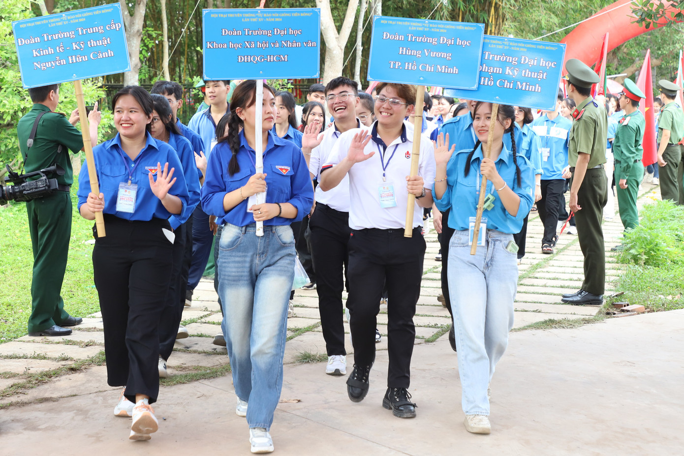 Các tiểu trại chính là các Đoàn trường đại học, cao đẳng, các đơn vị lực lượng vũ trang trú đóng trên địa bàn TPHCM. Ảnh: Ngô Tùng Các tiểu trại chính là các Đoàn trường đại học, cao đẳng, các đơn vị lực lượng vũ trang trú đóng trên địa bàn TPHCM. Ảnh: Ngô Tùng