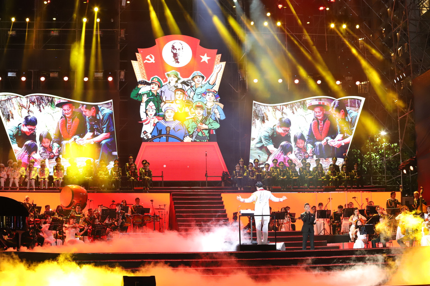 Qua những tiết mục nghệ thuật đặc sắc, chương trình mang đến cho khán giả những bản hùng ca tạo nên giá trị lịch sử trường tồn của QĐND Việt Nam, đồng thời tri ân những đóng góp và hy sinh to lớn của những chiến sĩ QĐND Việt Nam trong các cuộc kháng chiến, giành độc lập tự do cho Tổ quốc, vì hạnh phúc của nhân dân, tôn vinh những giá trị, sự hy sinh của Bộ đội Cụ Hồ trong thời kỳ mới. Qua những tiết mục nghệ thuật đặc sắc, chương trình mang đến cho khán giả những bản hùng ca tạo nên giá trị lịch sử trường tồn của QĐND Việt Nam, đồng thời tri ân những đóng góp và hy sinh to lớn của những chiến sĩ QĐND Việt Nam trong các cuộc kháng chiến, giành độc lập tự do cho Tổ quốc, vì hạnh phúc của nhân dân, tôn vinh những giá trị, sự hy sinh của Bộ đội Cụ Hồ trong thời kỳ mới.