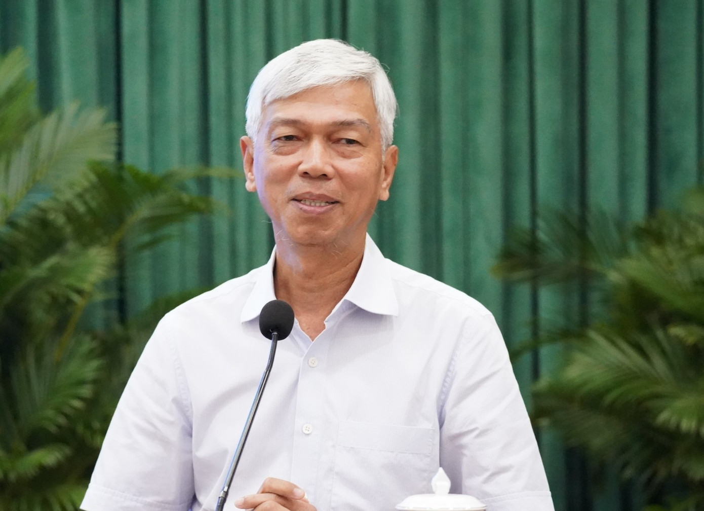 Phó Chủ tịch UBND TPHCM Võ Văn Hoan trao đổi kết luận hội nghị. Phó Chủ tịch UBND TPHCM Võ Văn Hoan trao đổi kết luận hội nghị.