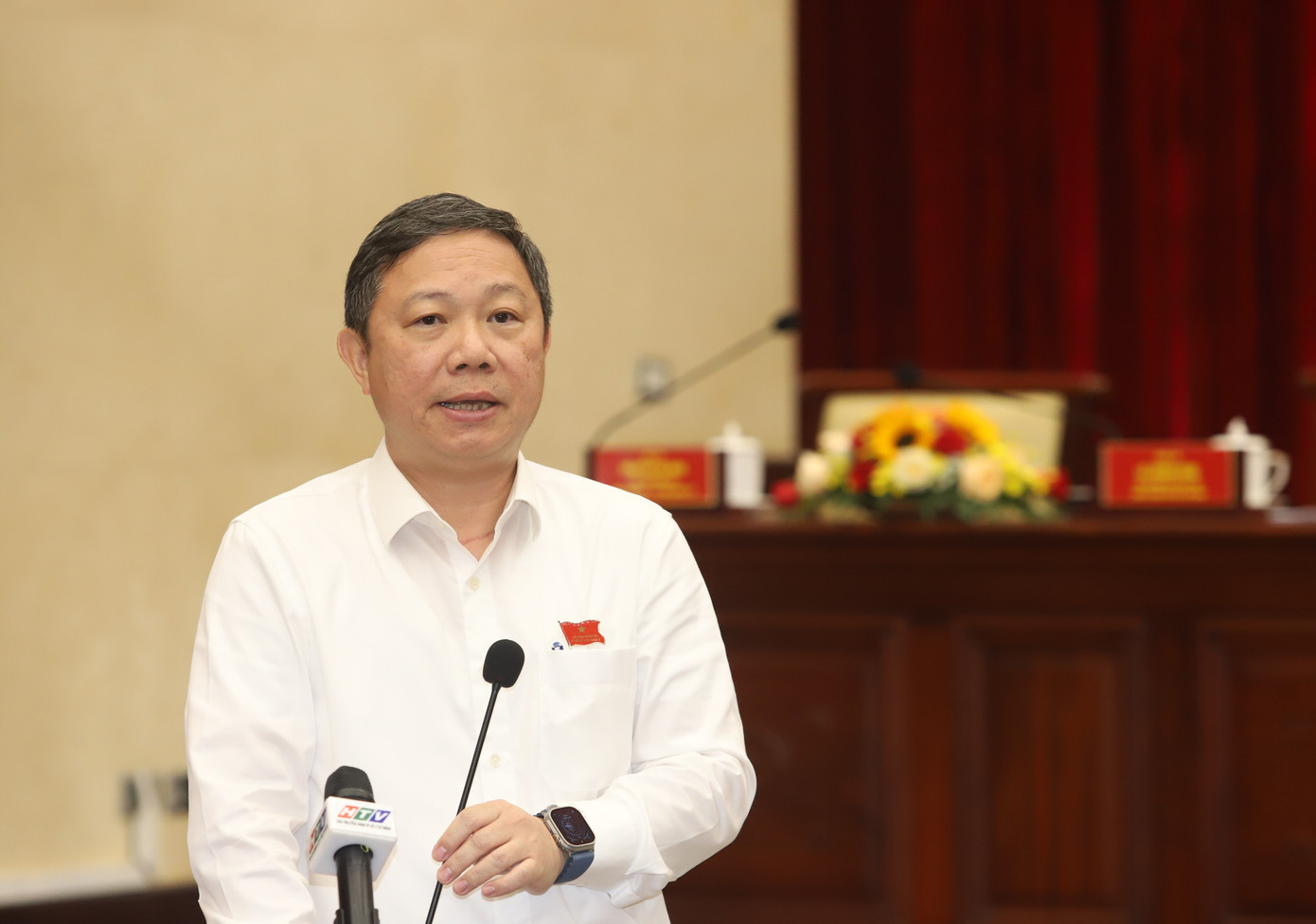 Bí thư Quận ủy quận 1 Dương Anh Đức. Bí thư Quận ủy quận 1 Dương Anh Đức.