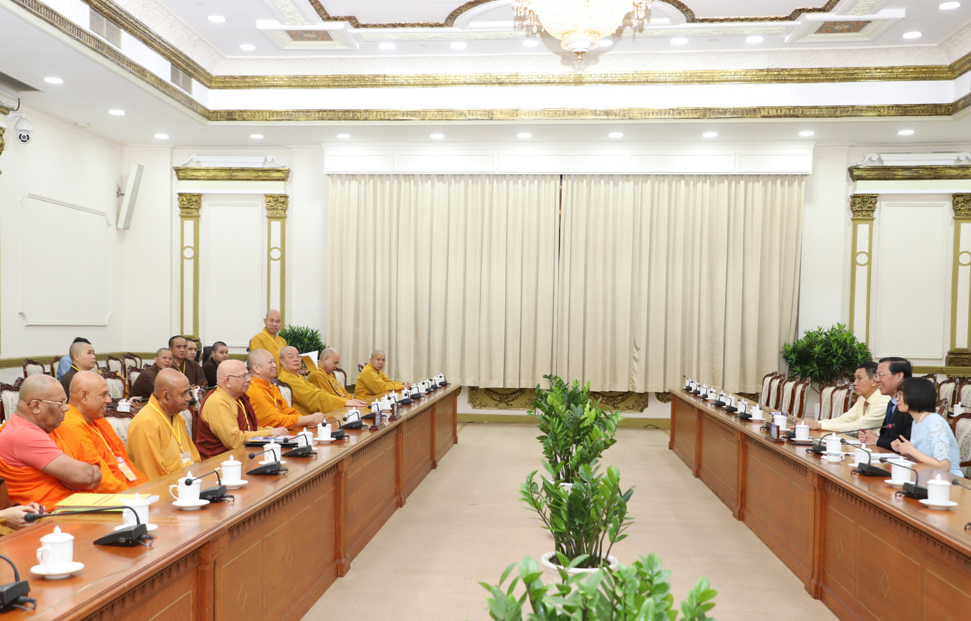 Buổi gặp gỡ giữa lãnh đạo TPHCM và phái đoàn ICDV cùng Trung ương GHPGVN. Ảnh: Ngô Tùng.