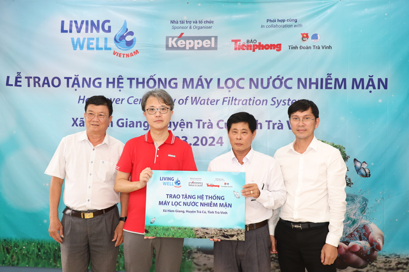 Tập đoàn Keppel trao tặng hệ thống máy lọc nước nhiễm mặn đến xã Hàm Giang.