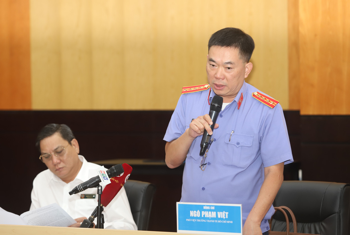 Ông Ngô Phạm Việt trao đổi tại tọa đàm. Ảnh: Ngô Tùng Ông Ngô Phạm Việt trao đổi tại tọa đàm. Ảnh: Ngô Tùng