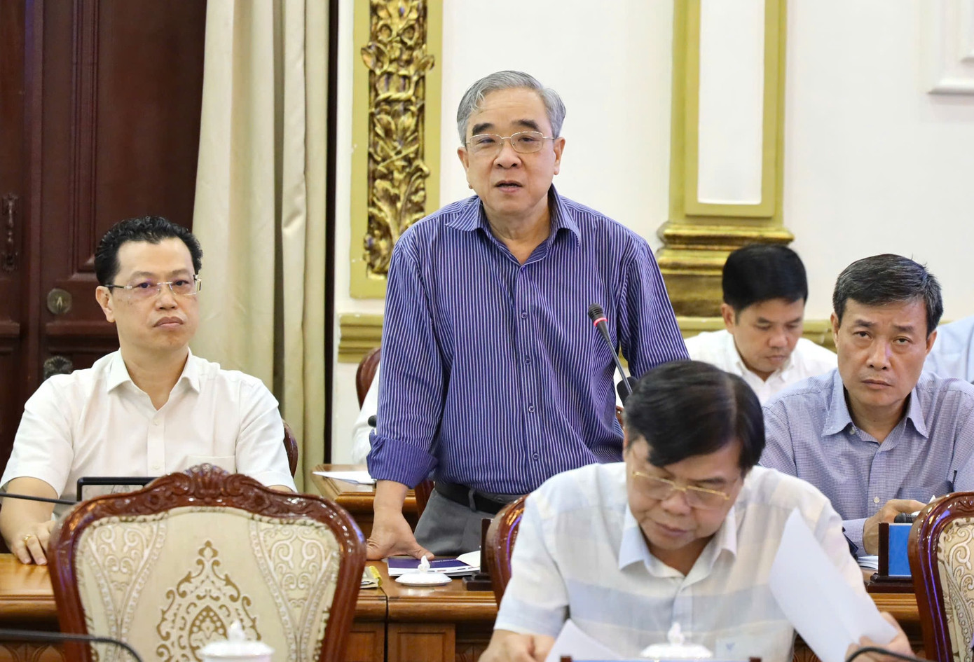 Chủ tịch HUBA Nguyễn Ngọc Hòa trao đổi tại phiên họp. Ảnh: TTBC. Chủ tịch HUBA Nguyễn Ngọc Hòa trao đổi tại phiên họp. Ảnh: TTBC.