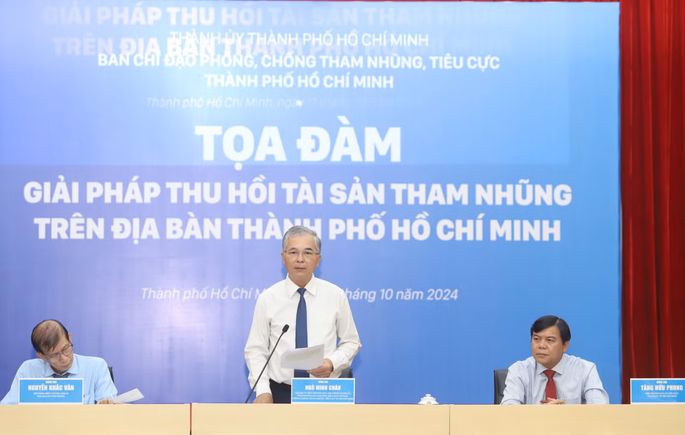 Ông Ngô Minh Châu trao đổi tại tọa đàm. Ảnh: Ngô Tùng Ông Ngô Minh Châu trao đổi tại tọa đàm. Ảnh: Ngô Tùng