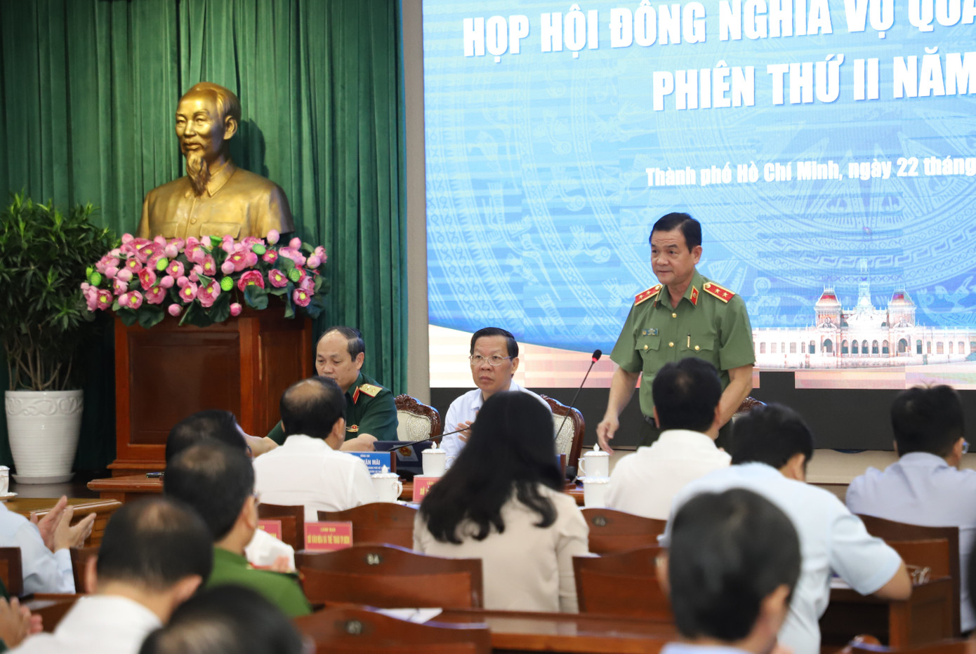 Quang cảnh phiên họp chuẩn bị công tác giao quân năm 2024 của TPHCM. Ảnh: Ngô Tùng