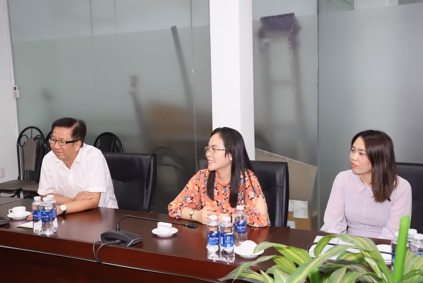 Phó trưởng ban Tuyên giáo Thành ủy TPHCM Phạm Đức Hải dành nhiều thời gian trò chuyện, chia sẻ với đại diện báo Tiền Phong về những câu chuyện nghiệp vụ.