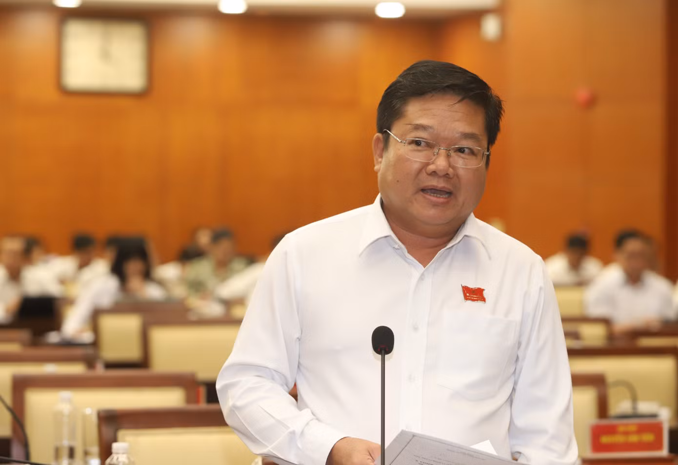 Ông Lê Văn Thinh trả lời những vấn đề liên quan vấn đề quản lý nhà nước của Sở LĐ-TB&XH. Ông Lê Văn Thinh trả lời những vấn đề liên quan vấn đề quản lý nhà nước của Sở LĐ-TB&XH.
