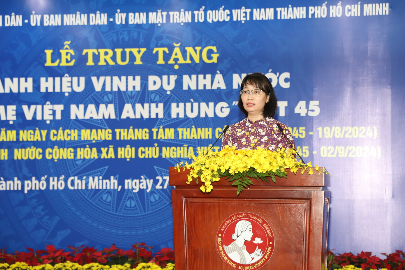 Phó Chủ tịch UBND TPHCM Trần Thị Diệu Thúy phát biểu tri ân các gia đình chính sách. Ảnh: Ngô Tùng Phó Chủ tịch UBND TPHCM Trần Thị Diệu Thúy phát biểu tri ân các gia đình chính sách. Ảnh: Ngô Tùng