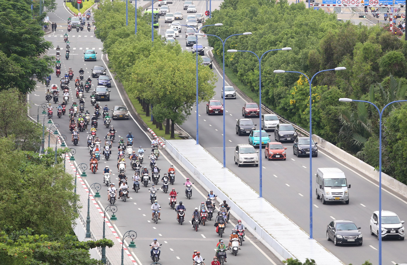 TPHCM được áp dụng một số cơ chế đặc thù về số lượng cán bộ, công chức tại một số địa phương. Ảnh: Ngô Tùng TPHCM được áp dụng một số cơ chế đặc thù về số lượng cán bộ, công chức tại một số địa phương. Ảnh: Ngô Tùng