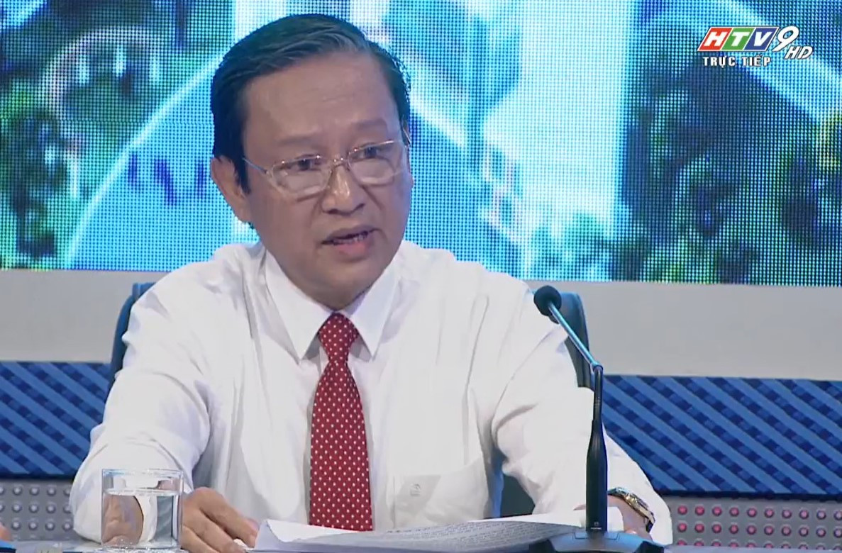 Ông Nguyễn Thanh Sử trao đổi tại chương trình (Ảnh chụp màn hình).