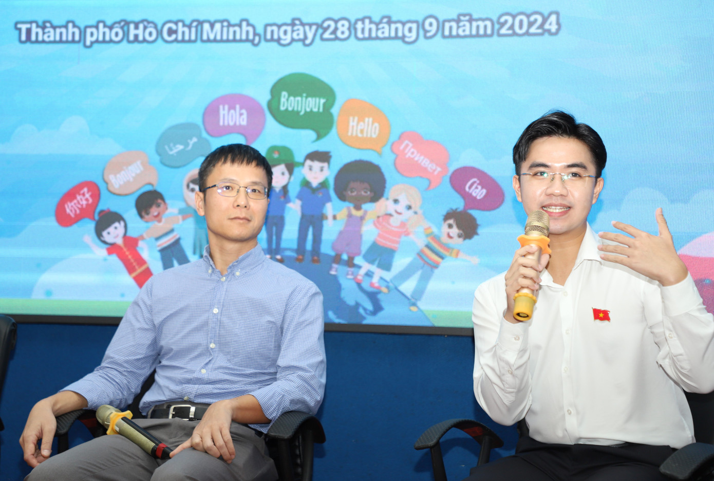 Chàng thủ lĩnh sinh viên Võ Lập Phúc nhắn nhủ những điều cần thiết để mỗi người tự tin hội nhập. Chàng thủ lĩnh sinh viên Võ Lập Phúc nhắn nhủ những điều cần thiết để mỗi người tự tin hội nhập.