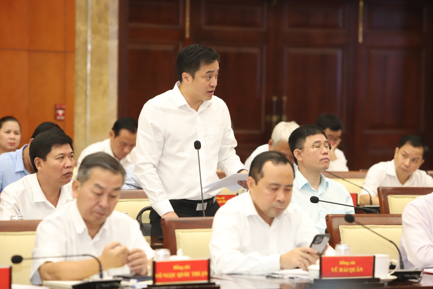 Thiếu tướng Mai Hoàng thông tin tại hội nghị. Ảnh: Ngô Tùng Thiếu tướng Mai Hoàng thông tin tại hội nghị. Ảnh: Ngô Tùng