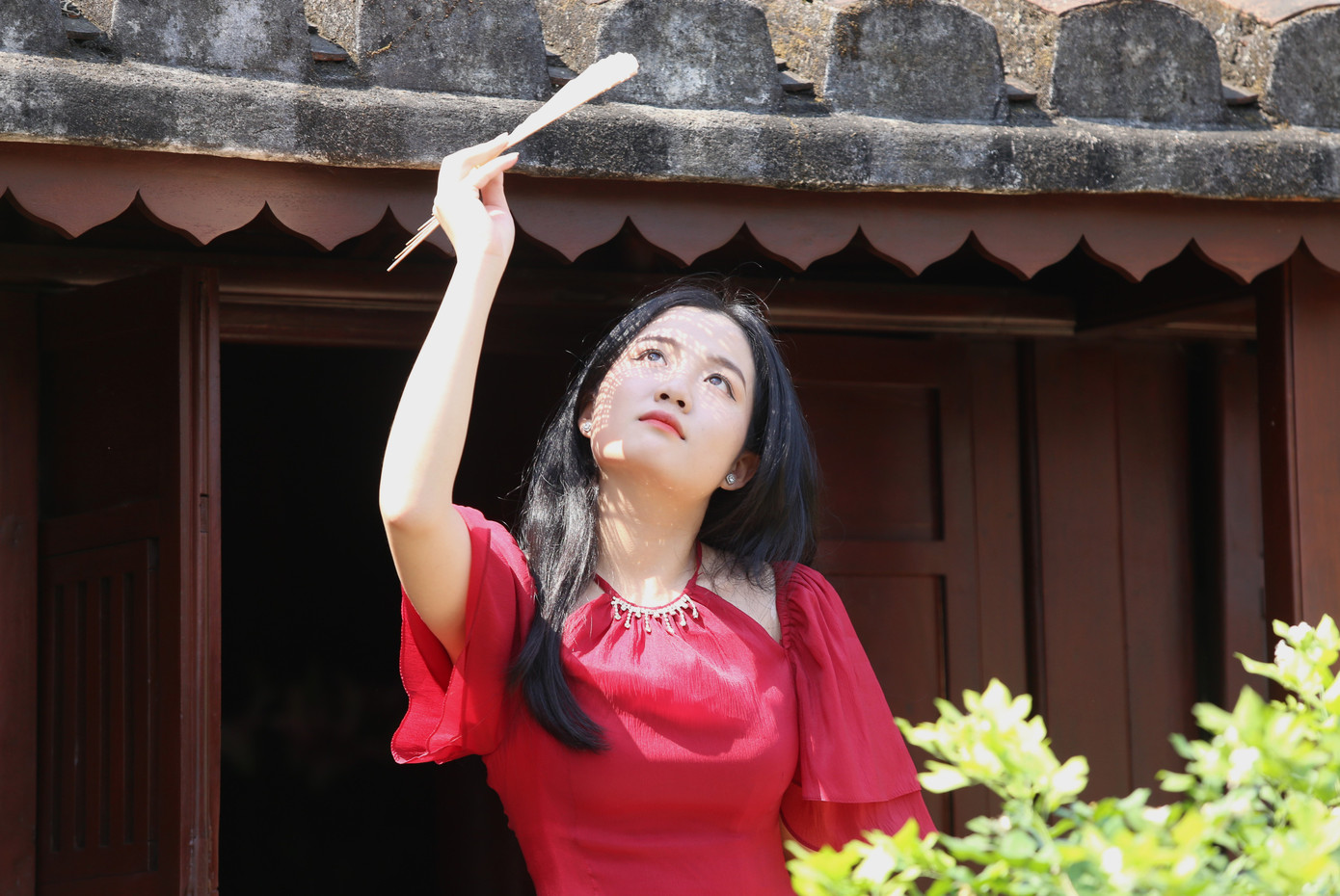 Với không gian kiến trúc cổ kính, bảo tàng đem đến cho bạn trẻ nhiều góc ảnh ưng ý.