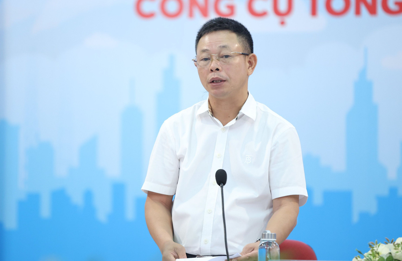 Nhà báo Phùng Công Sưởng - Phó Tổng Biên tập Báo Tiền Phong