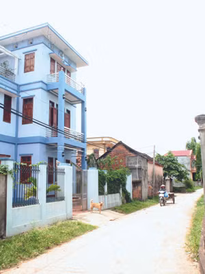 Nhiều ngôi nhà cao tầng mọc lên ở Tam Dị