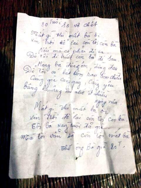 Bài thơ tình gửi tặng vợ của cụ ông 60 tuổi khiến đông đảo bạn trẻ xúc động