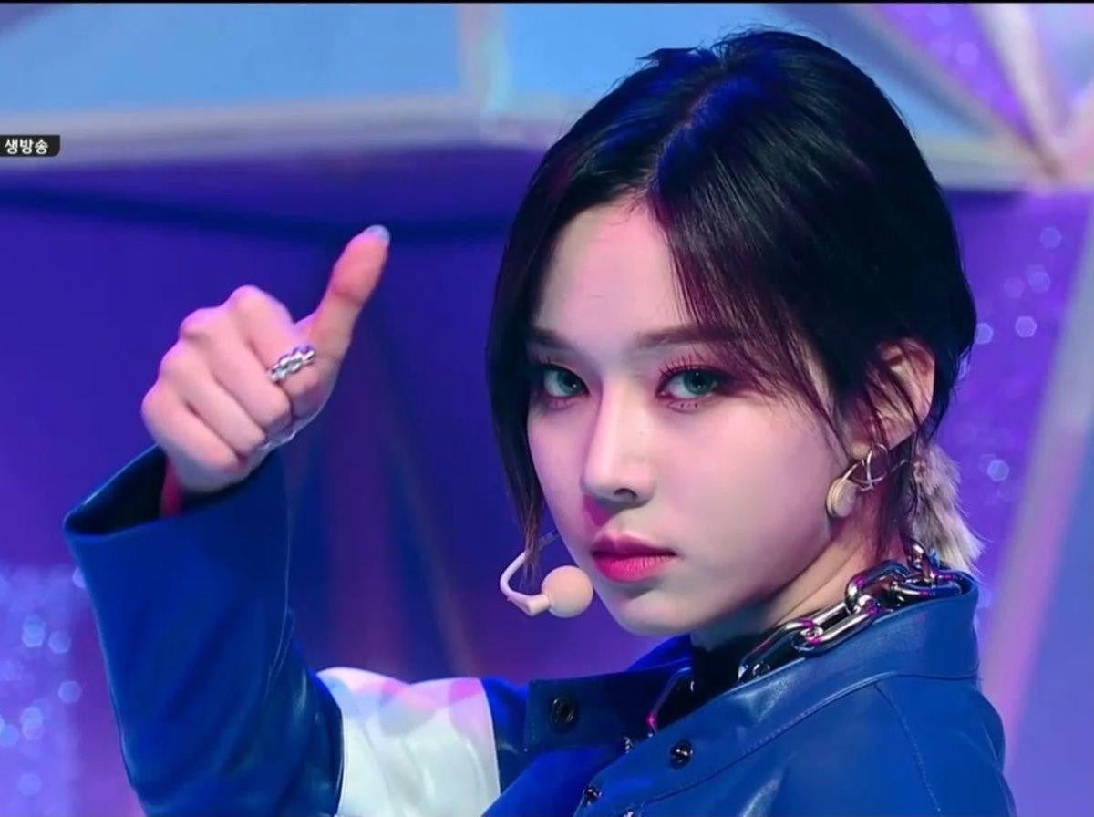 Winter và chiếc visual đốn tim người hâm mộ.