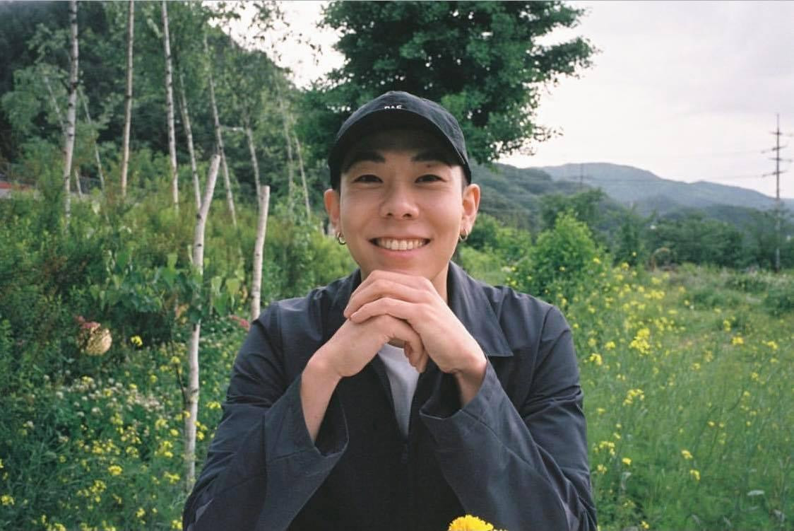 Lee Sung Kyung và Loco đăng ảnh làm dấy lên tin đồn hẹn hò Lee Sung Kyung và Loco đăng ảnh làm dấy lên tin đồn hẹn hò