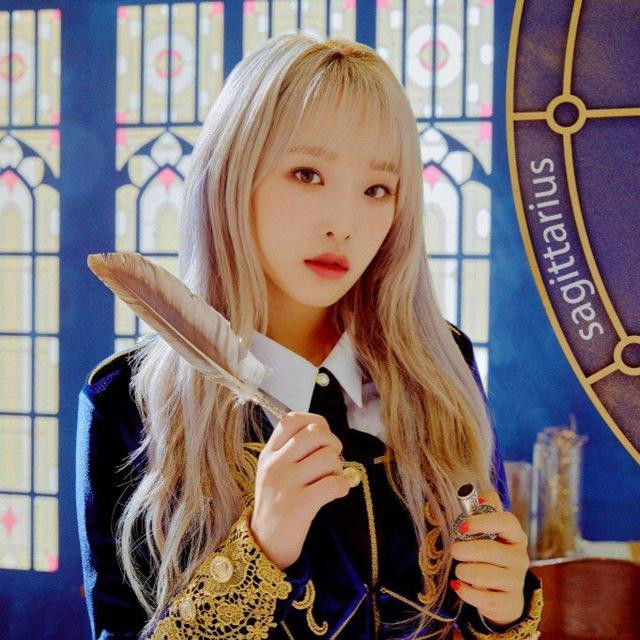 Yena "đánh lái" debut solo sau khi hết hợp đồng cùng IZ*ONE. Yena "đánh lái" debut solo sau khi hết hợp đồng cùng IZ*ONE.