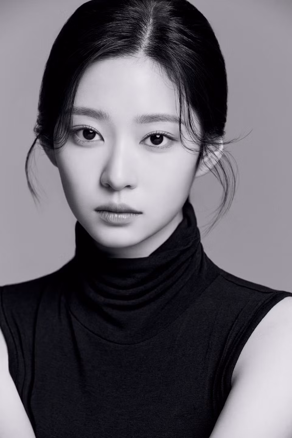 Minju đang có một sự nghiệp cá nhân ổn định sau khi IZ*ONE ngừng hoạt động. Minju đang có một sự nghiệp cá nhân ổn định sau khi IZ*ONE ngừng hoạt động.