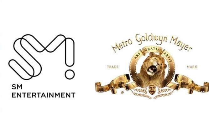 Cú bắt tay của 2 ông lớn sẽ mở ra thế hệ idol toàn cầu hoàn toàn khác biệt?