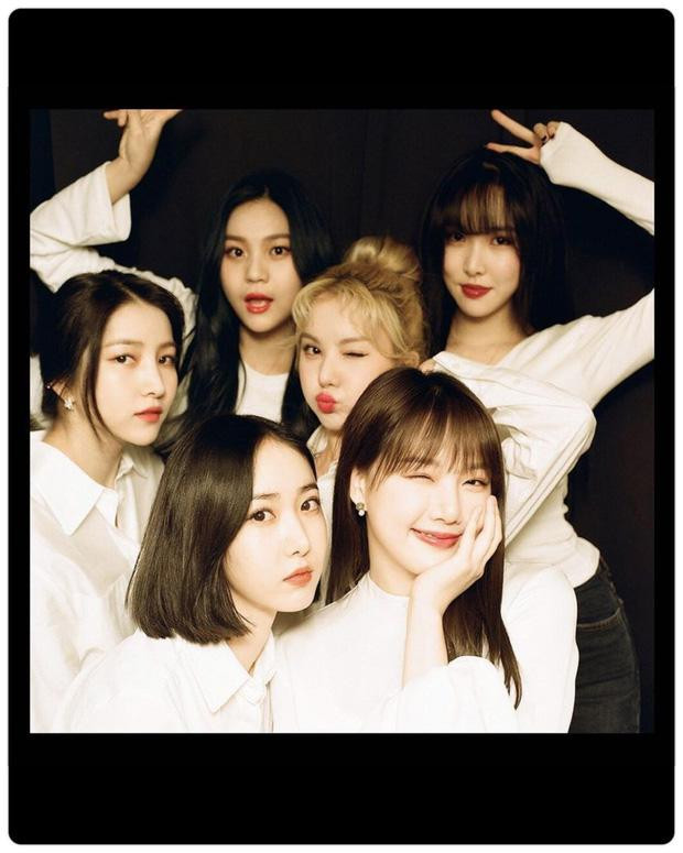 GFRIEND bất ngờ tan rã vào giữa năm 2021 trong sự ngỡ ngàng của người hâm mộ.