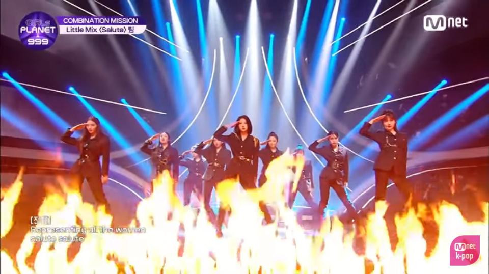 Hai đội trình diễn Fate và Salute xuất sắc giành được phần thưởng từ chương trình.