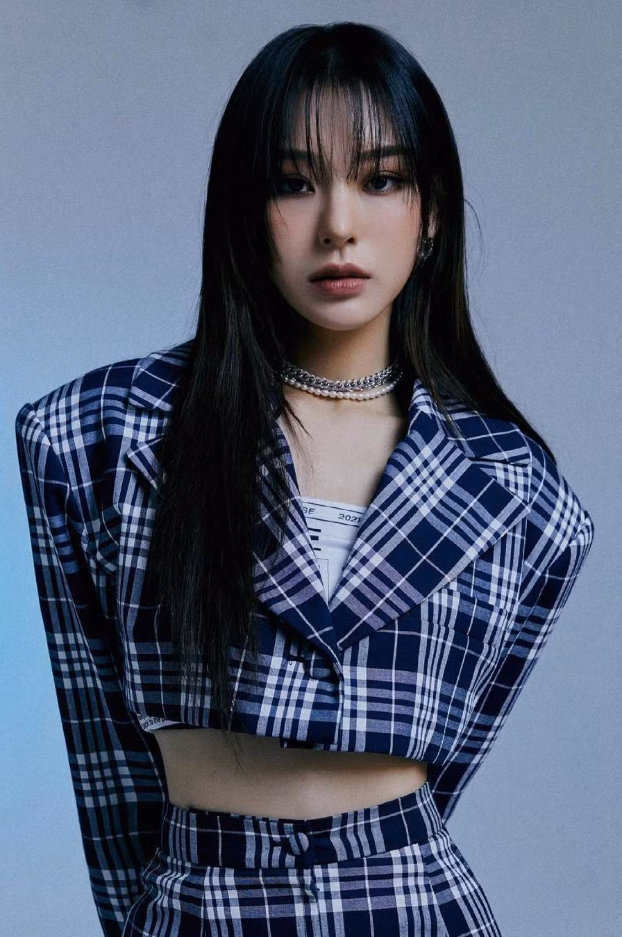 no:ze là nữ vũ công có lượng fan đông đảo bật nhất Street Woman Fighter. no:ze là nữ vũ công có lượng fan đông đảo bật nhất Street Woman Fighter.