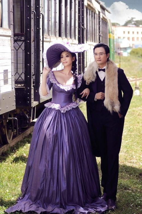 Sự giống nhau này đã nhận được nhiều lời khen của bạn bè và fan hâm mộ trên trang cá nhân của Nguyễn Nhất Huy