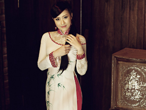 Trong đêm chung kết hội thi “Hoa khôi Sinh viên Hải Phòng” diễn ra tối 22-3 vừa qua, Nguyễn Vũ Kỳ Duyên dàng giải Á khôi 2