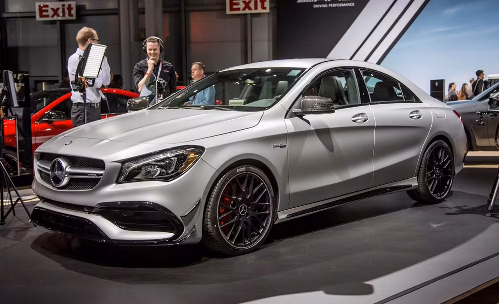 Mercedes-Benz tiếp tục triệu hồi loạt xe lỗi túi khí tại Việt Nam ảnh 2