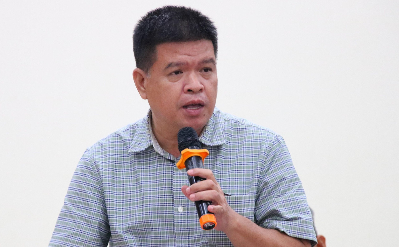 Ông Bùi Hoà An – Phó Giám đốc Sở GTVT TPHCM, trả lời đại biểu tại kỳ họp. Ảnh: Nhàn Lê Ông Bùi Hoà An – Phó Giám đốc Sở GTVT TPHCM, trả lời đại biểu tại kỳ họp. Ảnh: Nhàn Lê