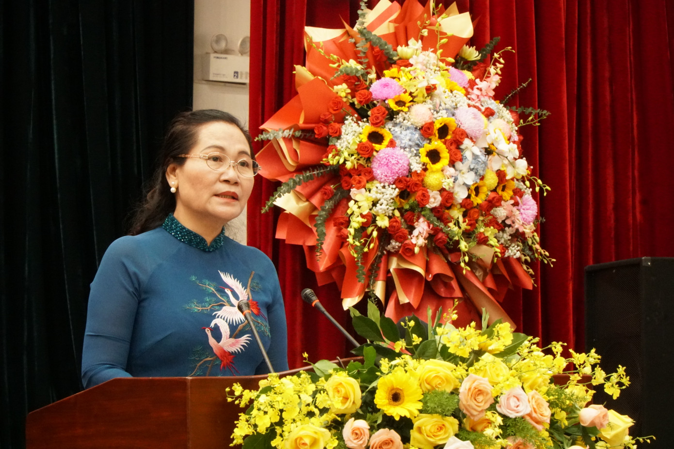 Bà Nguyễn Thị Lệ, Chủ tịch HĐND TPHCM phát biểu tại buổi lễ