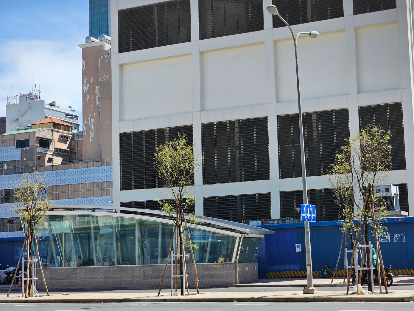 84 cây me được trồng ở đường Lê Lợi (quận 1, TPHCM). Ảnh: Ngô Tùng 84 cây me được trồng ở đường Lê Lợi (quận 1, TPHCM). Ảnh: Ngô Tùng