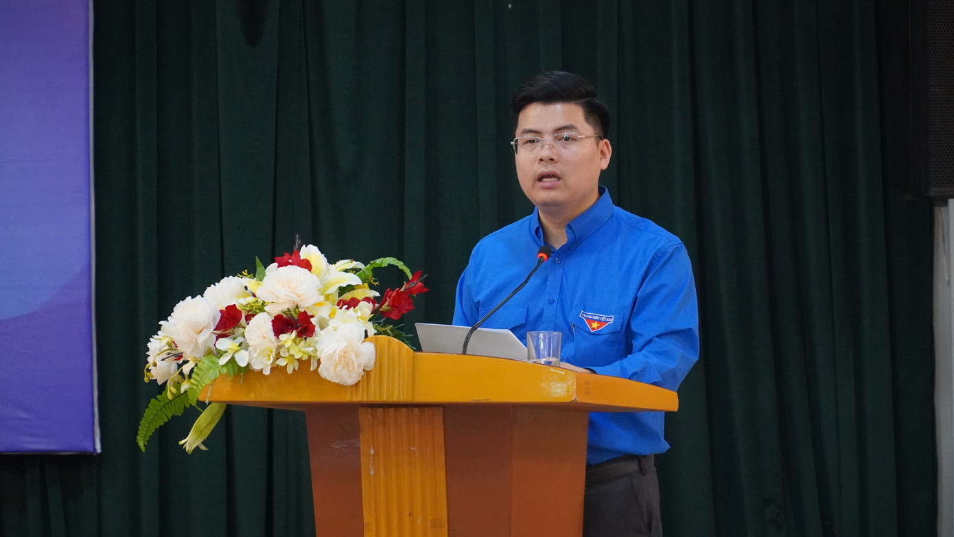 Anh Hoàng Đức Nam – Bí thư Đoàn cơ quan T.Ư Đoàn báo cáo tại Hội nghị