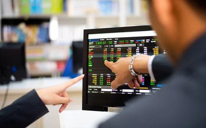 Nhiều công ty chứng khoán bị xử phạt với số tiền lớn.