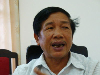 Nhà văn Khuất Quang Thụy