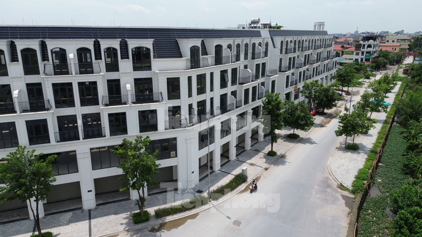 Không chỉ các dự án trên, tại huyện Hoài Đức còn có rất nhiều dự án trong tình trạng tương tự. Ví như, dự án Orange Garden (xã Vân Canh); dự án An Lạc Green Symphony...