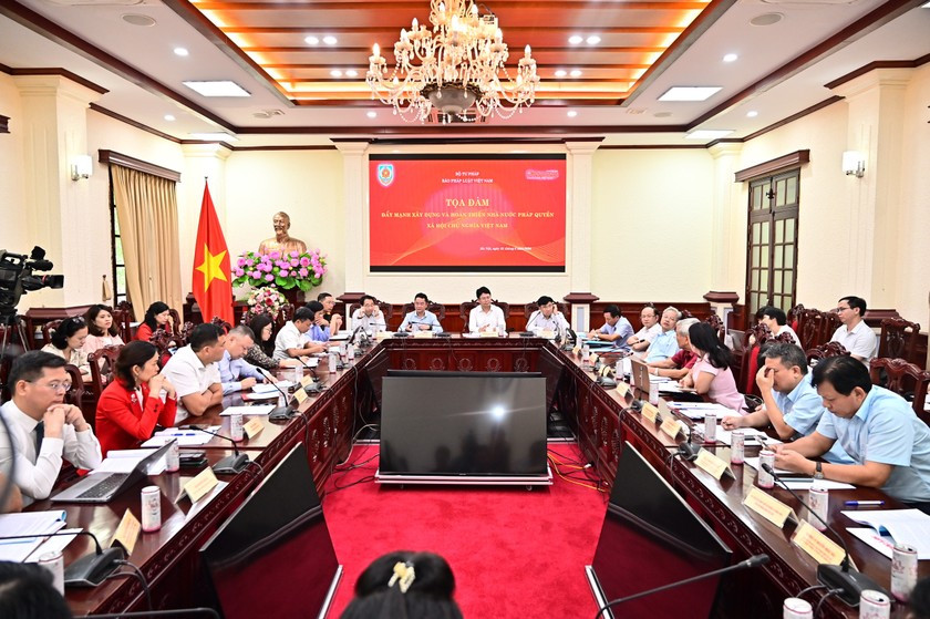 Toàn cảnh buổi tọa đàm ngày 21/8 Toàn cảnh buổi tọa đàm ngày 21/8