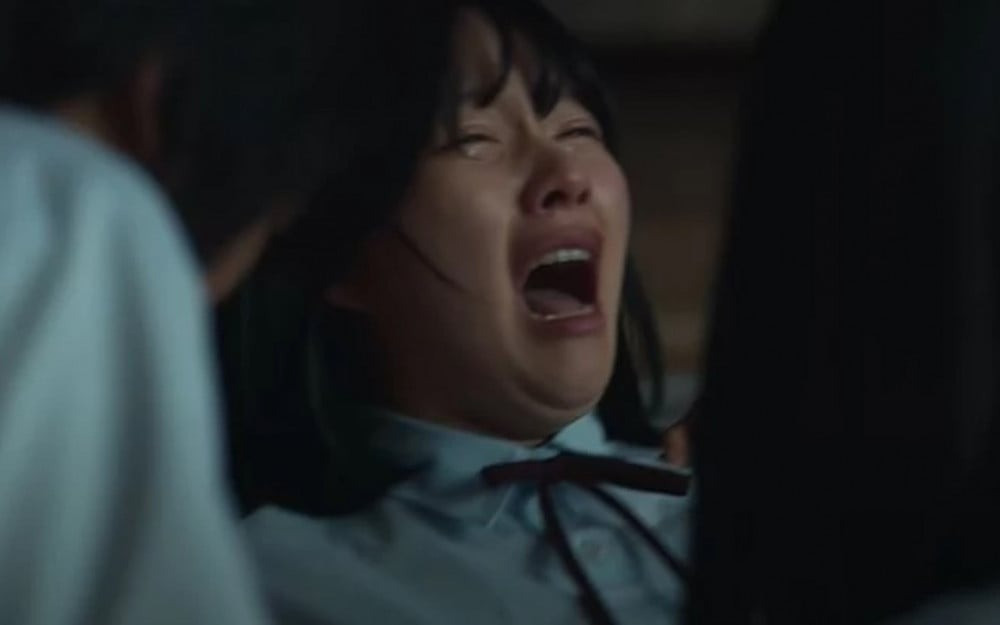 Nữ chính Moon Dong Eun là nạn nhân của bạo lực học đường khiến cuộc sống của cô chìm sâu trong thù hận. Ảnh: Netflix.