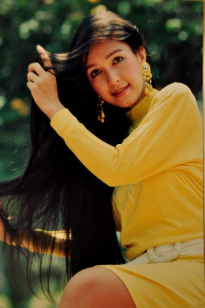 'Nữ hoàng ảnh lịch' Diễm My thời đẹp 'sắc nước hương trời' ảnh 3