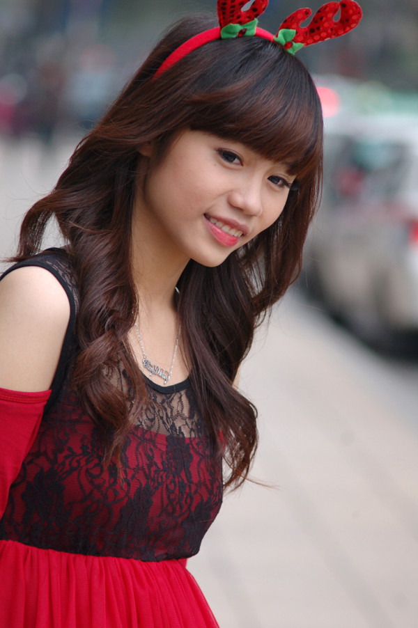 hay một chút phá cách khi kết hợp sắc đỏ đen