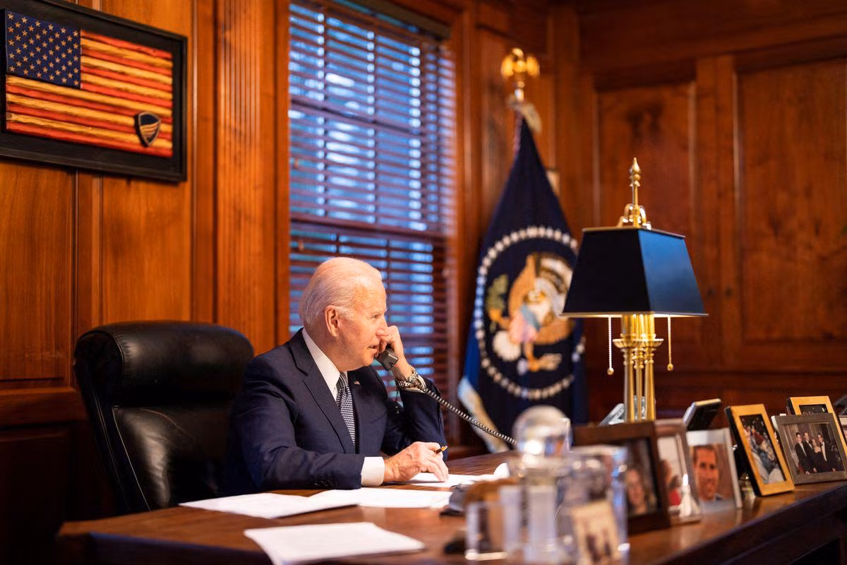 Ông Biden điện đàm với ông Putin từ nhà riêng ở Wilmington (bang Delaware). Ảnh: Reuters Ông Biden điện đàm với ông Putin từ nhà riêng ở Wilmington (bang Delaware). Ảnh: Reuters