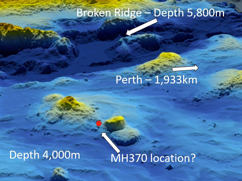 Godfrey cho rằng máy bay MH370 nằm ở độ sâu 4.000m. Godfrey cho rằng máy bay MH370 nằm ở độ sâu 4.000m.