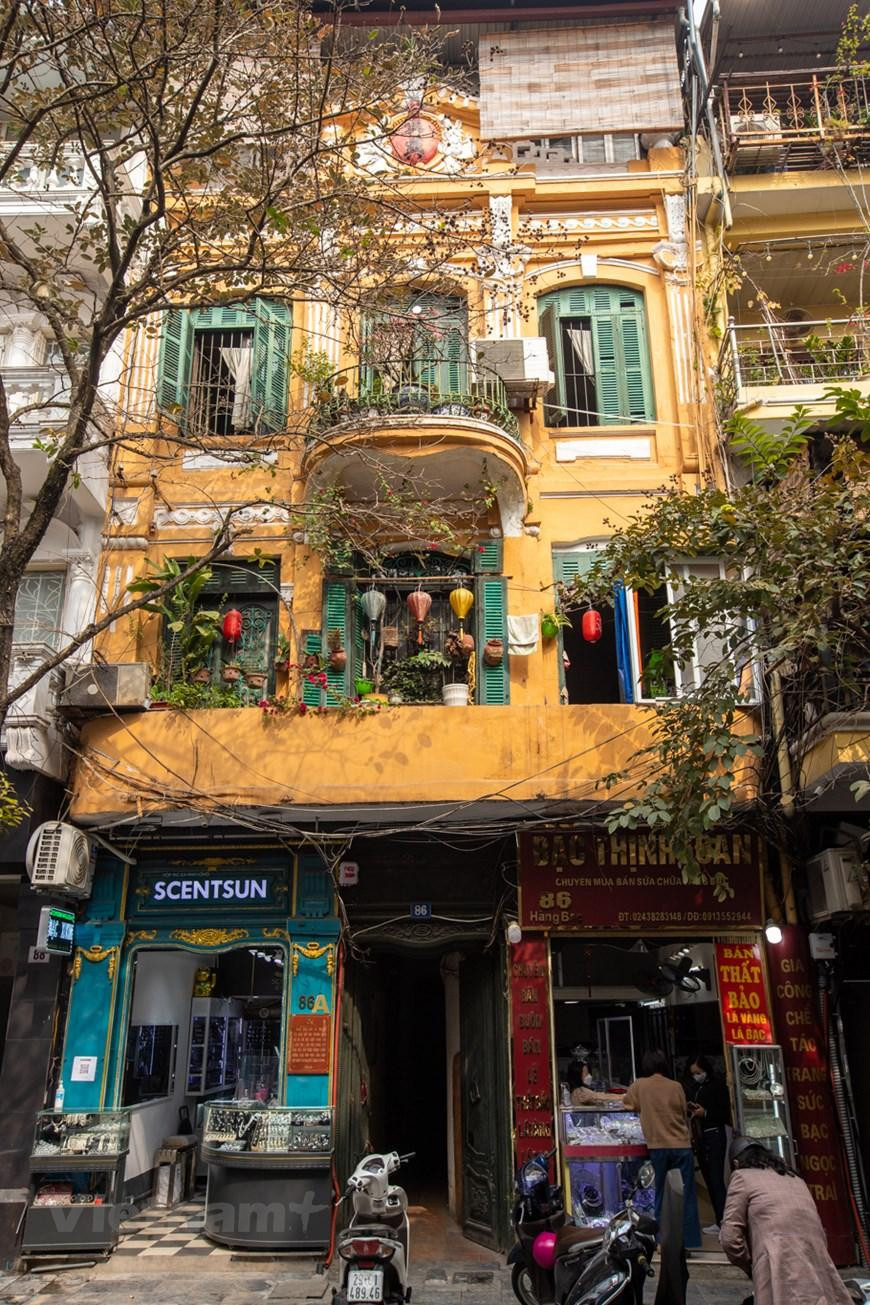 Ngôi nhà số 86 phố Hàng Bạc, phường Hàng Bạc, quận Hoàn Kiếm là trụ sở của Ban chỉ huy Trung đoàn Thủ đô chỉ đạo chiến đấu ở Liên khu 1 (Hà Nội) trong thời gian đầu của cuộc kháng chiến chống thực dân Pháp xâm lược (từ 12/1946 đến 2/1947). (Ảnh: Minh Sơn/Vietnam+)