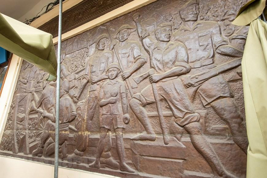 Ngày nay, sau 75 năm diễn ra trận chiến Hà Nội mùa đông năm 1946, chợ Đồng Xuân mang một diện mạo mới vừa hiện đại, vừa giữ được kiến trúc cổ kính. (Ảnh: Hoài Nam/Vietnam+)